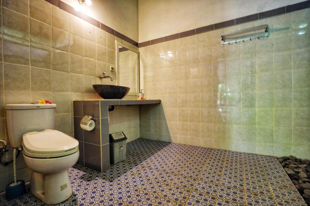 Kirana Homestay Amed Exterior foto