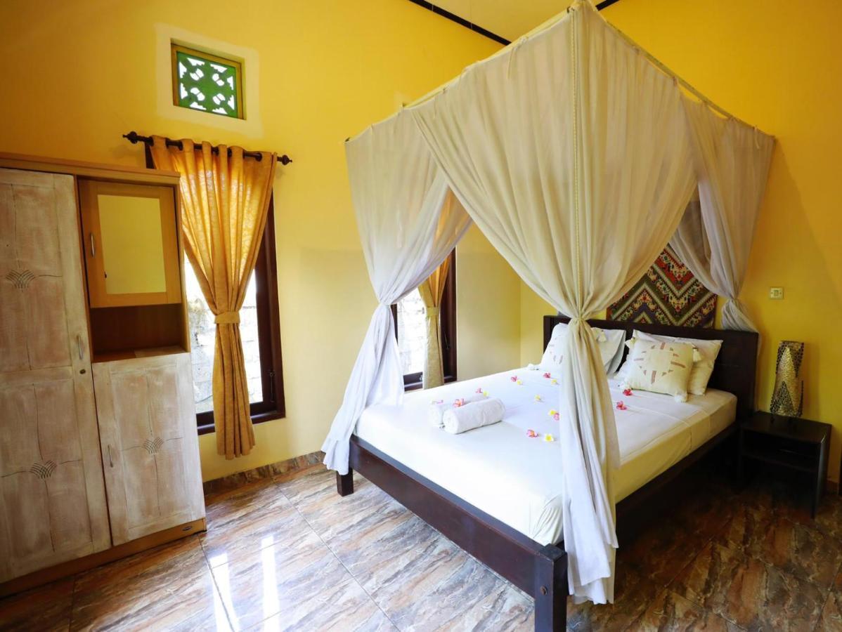 Kirana Homestay Amed Exterior foto