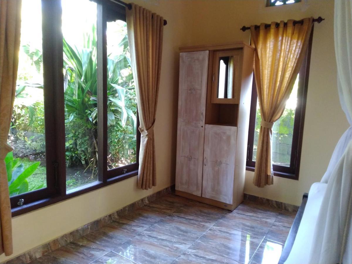 Kirana Homestay Amed Exterior foto