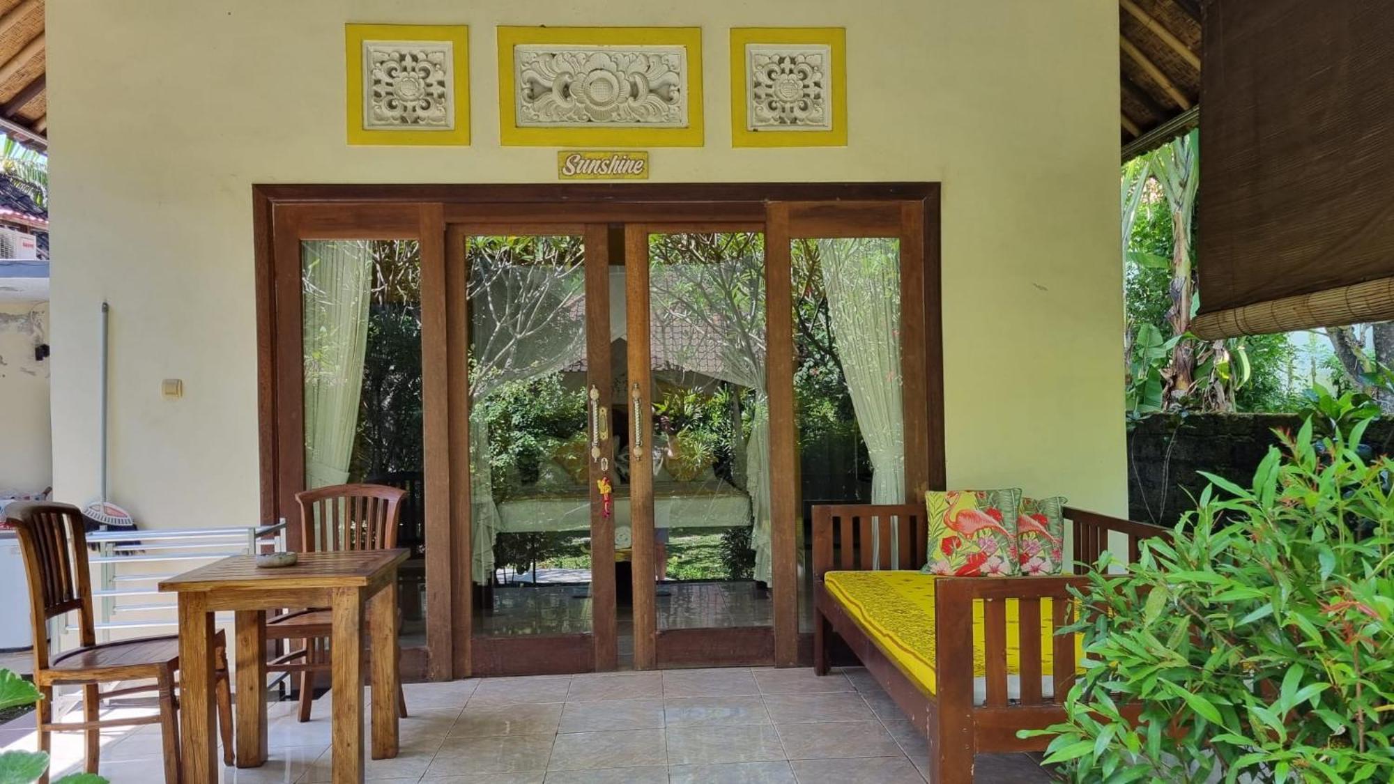 Kirana Homestay Amed Quarto foto
