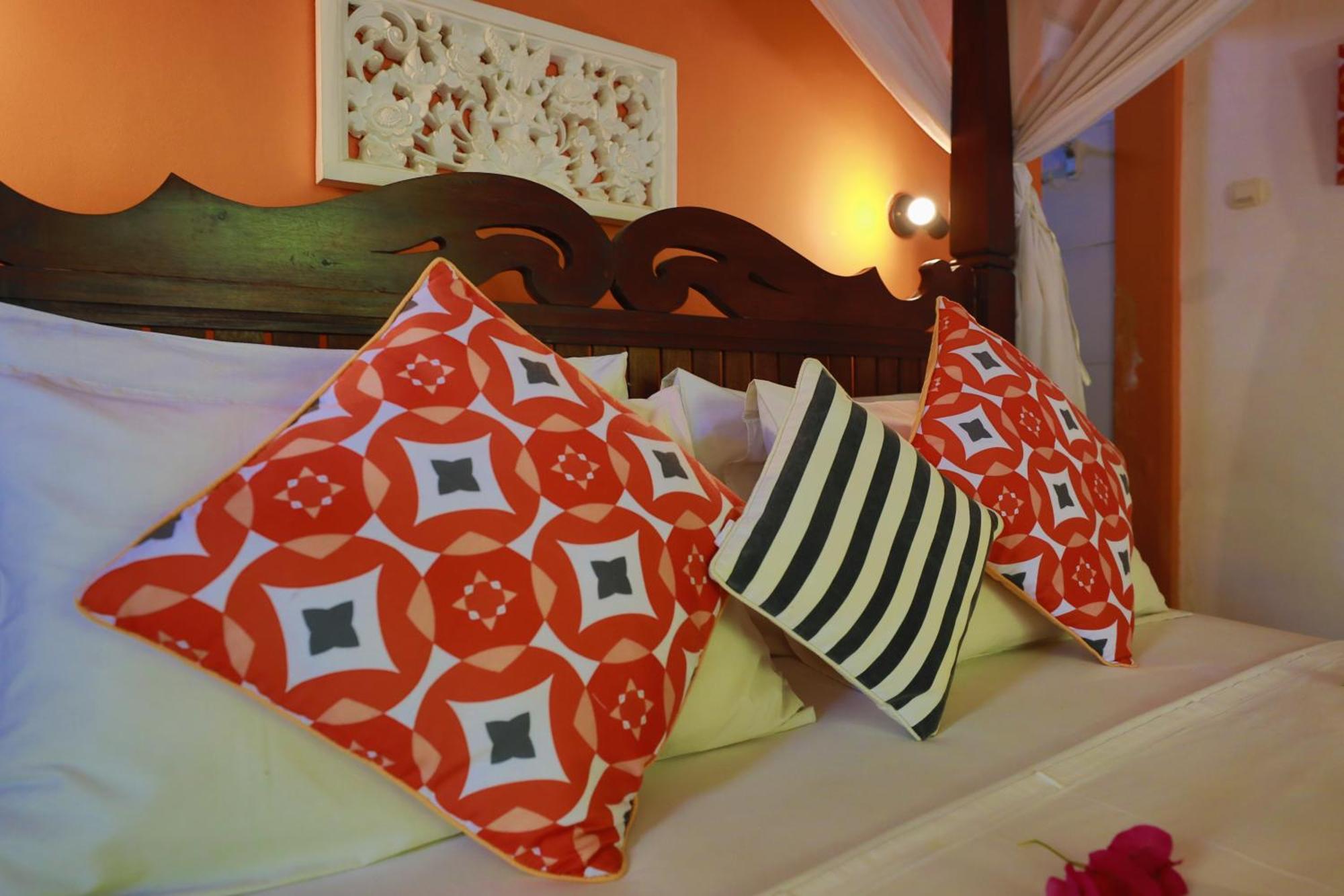Kirana Homestay Amed Quarto foto